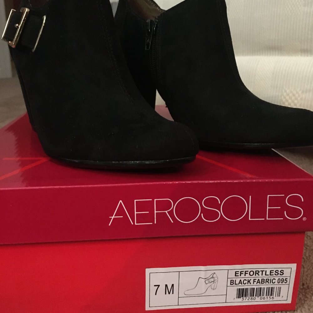 LADIES AEROSOLES BLACK DRESS SHOES SIZE 7 BRAND NEW NO TAGS